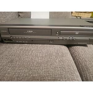 Magnavox DVD/VCR Combo Player Model MWD2205. DVD Works, VCR powers Off With Tape
